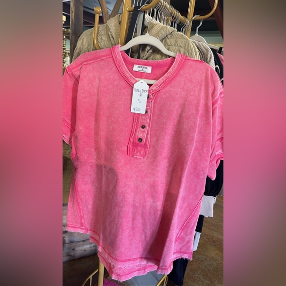 zenana button top in pink - Picture 2 of 3